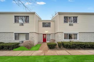40 Richmond Boulevard 3B, Ronkonkoma, NY 11779