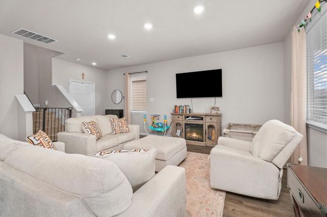 1325 Mount Bassie Trail, Conroe, TX 77301