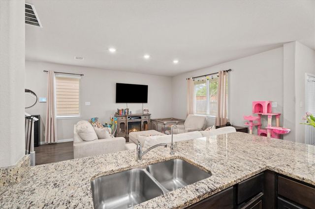 1325 Mount Bassie Trail, Conroe, TX 77301