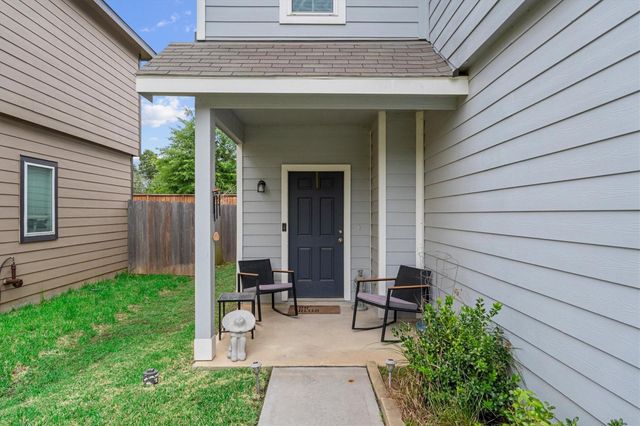 1325 Mount Bassie Trail, Conroe, TX 77301