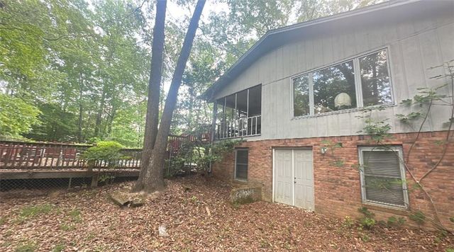 1988 Rockdale Circle, Snellville, GA 30078