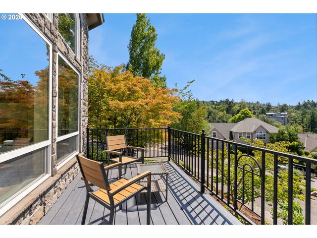 8711 Nw BENSON St, Portland, OR 97229