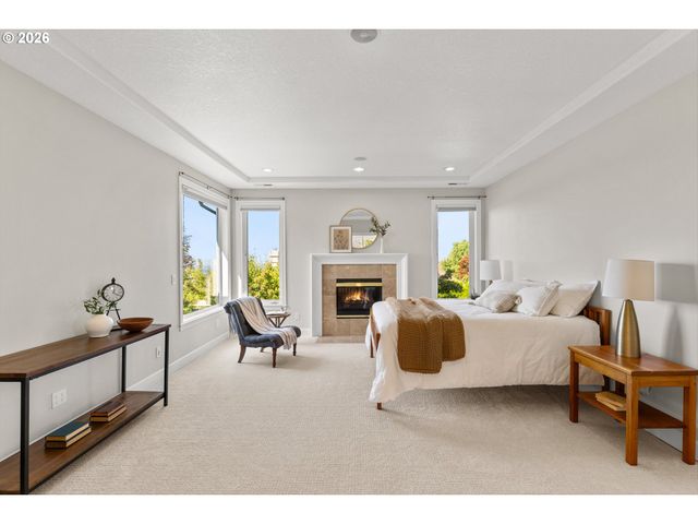 8711 Nw BENSON St, Portland, OR 97229
