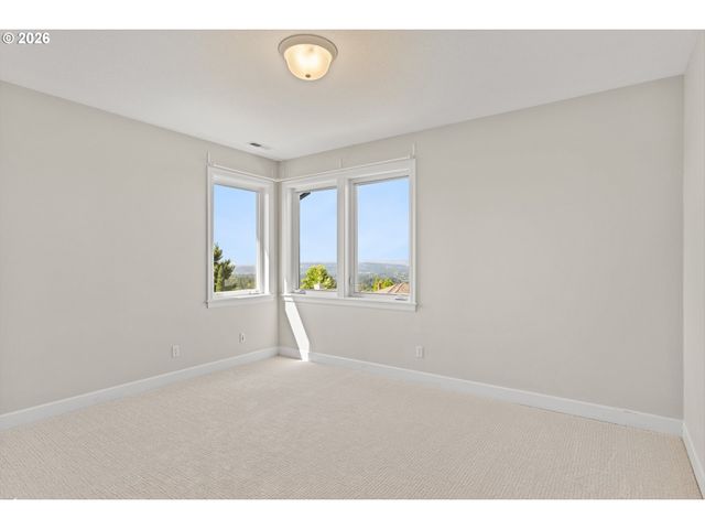 8711 Nw BENSON St, Portland, OR 97229