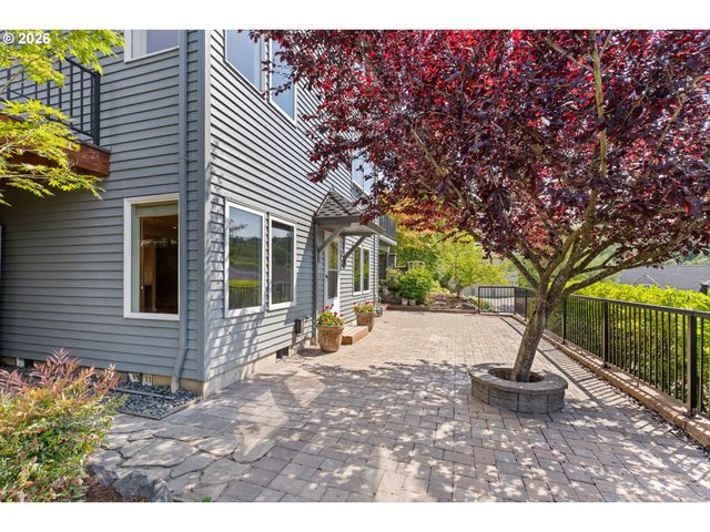 8711 Nw BENSON St, Portland, OR 97229