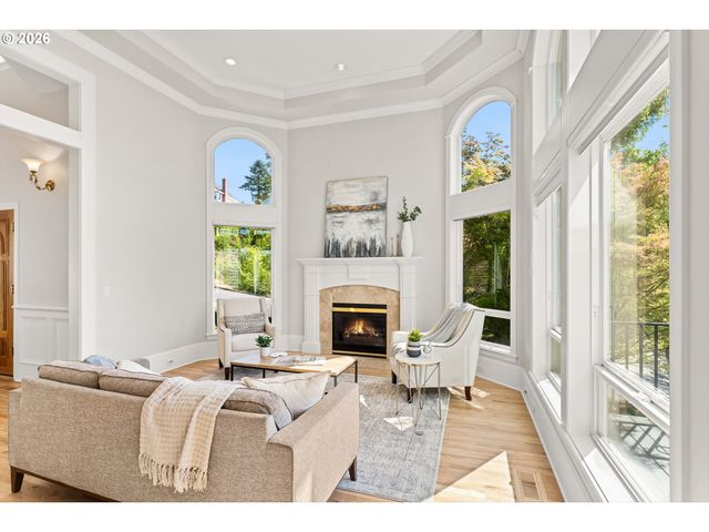8711 Nw BENSON St, Portland, OR 97229