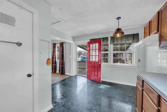 1101 E Denver Dr, Park City, KS 67219