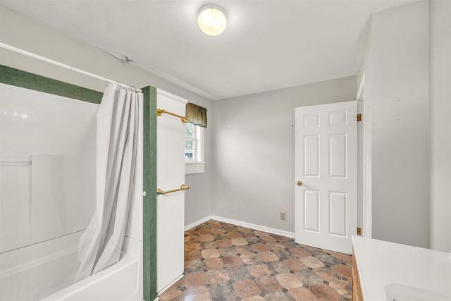 1101 E Denver Dr, Park City, KS 67219