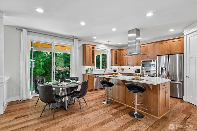22907 SE 52nd Street, Issaquah, WA 98029