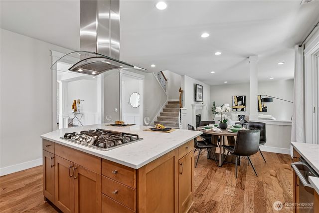 22907 SE 52nd Street, Issaquah, WA 98029