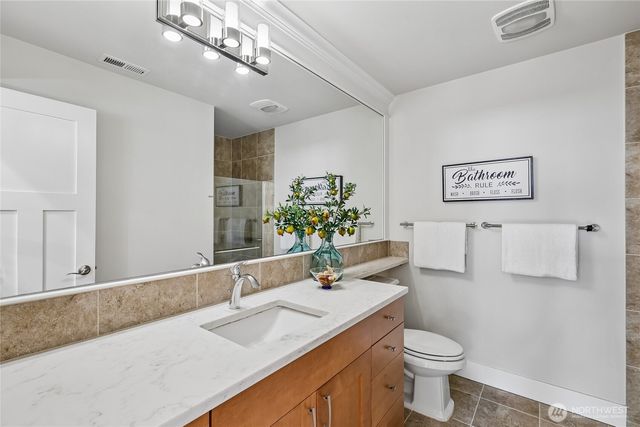 22907 SE 52nd Street, Issaquah, WA 98029