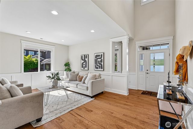22907 SE 52nd Street, Issaquah, WA 98029