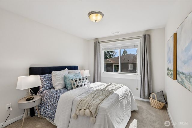 22907 SE 52nd Street, Issaquah, WA 98029