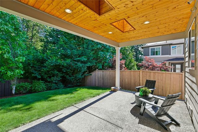 22907 SE 52nd Street, Issaquah, WA 98029