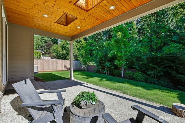 22907 SE 52nd Street, Issaquah, WA 98029