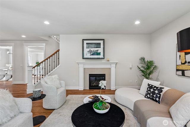 22907 SE 52nd Street, Issaquah, WA 98029