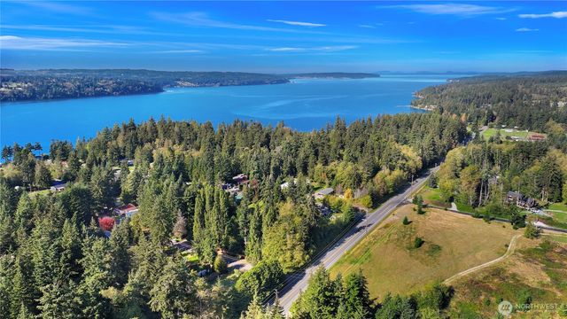 1991 E Beachwood Drive, Freeland, WA 98249