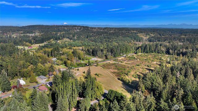 1991 E Beachwood Drive, Freeland, WA 98249