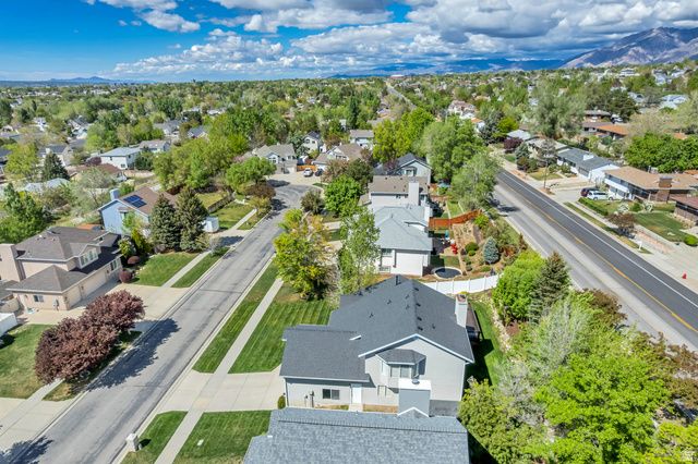 11871 S BLUE HERON DR, Draper, UT 84020