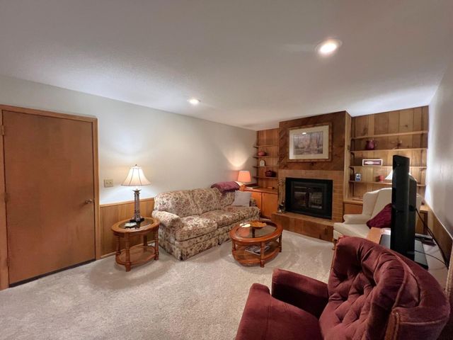 1804 7th Street SW, Willmar, MN 56201