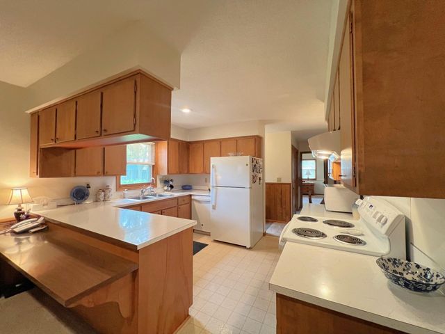 1804 7th Street SW, Willmar, MN 56201