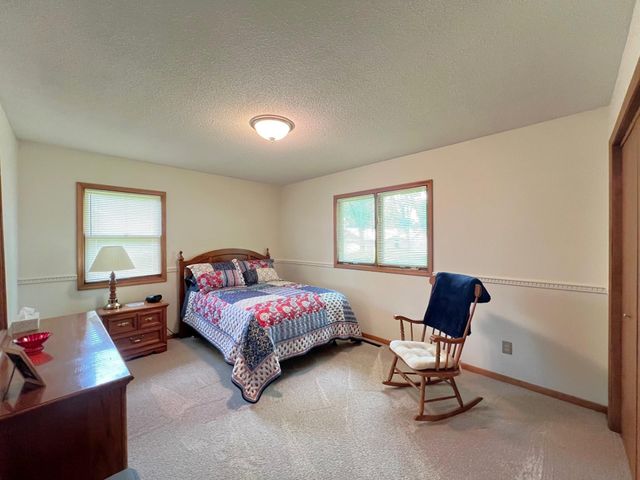 1804 7th Street SW, Willmar, MN 56201
