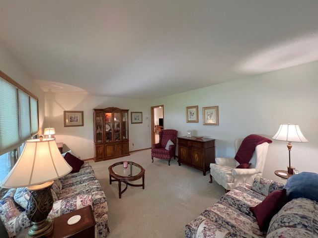 1804 7th Street SW, Willmar, MN 56201