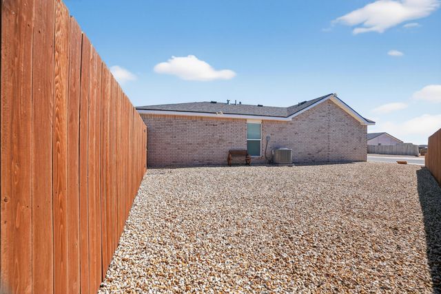 1720 134th Street, Lubbock, TX 79423