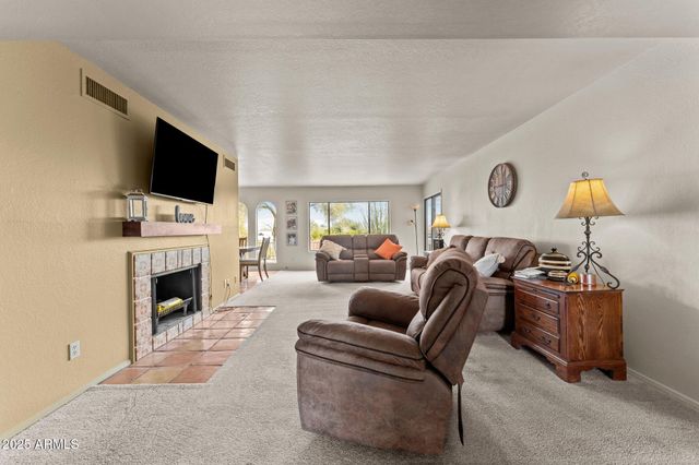 100 N LAZY FOX Road 4, Wickenburg, AZ 85390