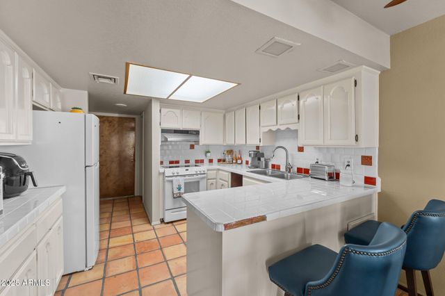 100 N LAZY FOX Road 4, Wickenburg, AZ 85390