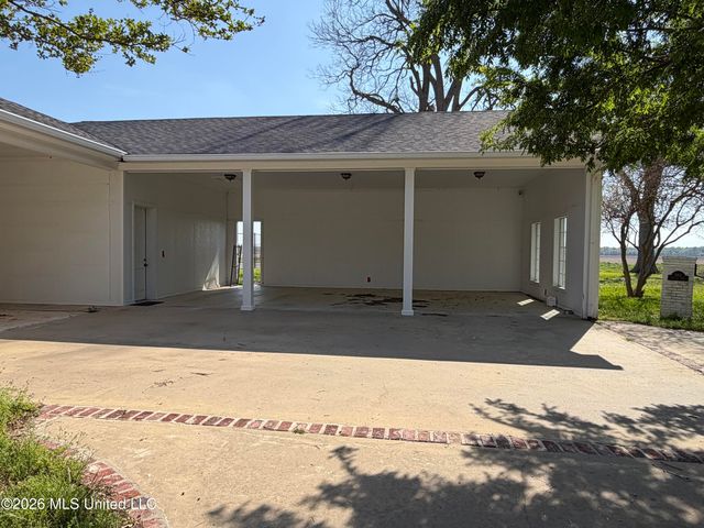 693 569 Highway, Ferriday, LA 71334