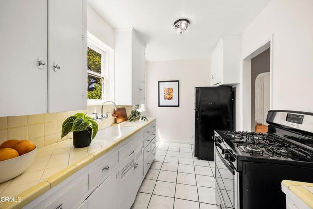 1602 Forest Avenue, Pasadena, CA 91103