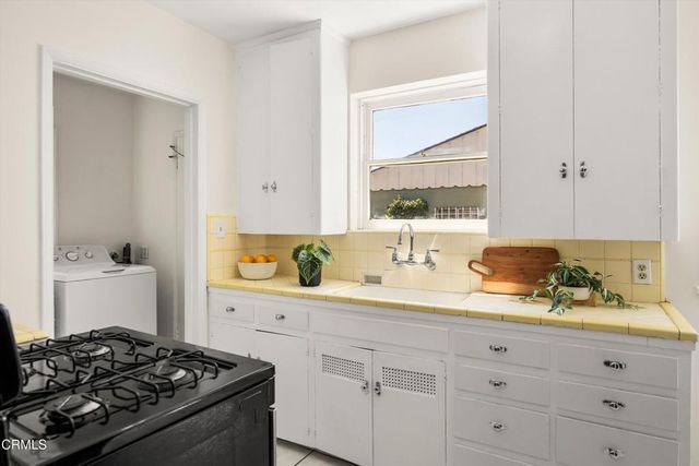 1602 Forest Avenue, Pasadena, CA 91103