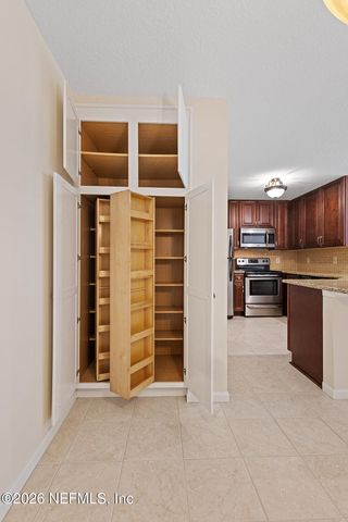 13715 RICHMOND PARK Drive N 304, Jacksonville, FL 32224