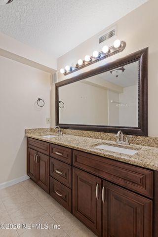 13715 RICHMOND PARK Drive N 304, Jacksonville, FL 32224