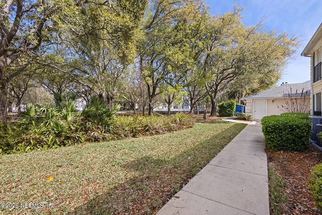 13715 RICHMOND PARK Drive N 304, Jacksonville, FL 32224