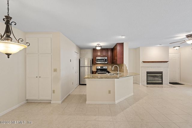 13715 RICHMOND PARK Drive N 304, Jacksonville, FL 32224