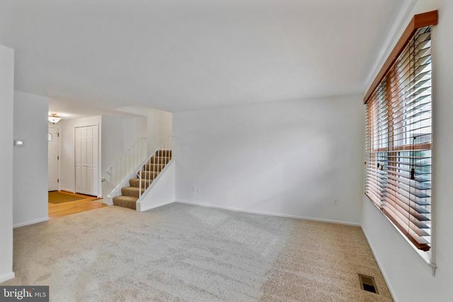 15303 WHISPERING GLEN CT, Centreville, VA 20120