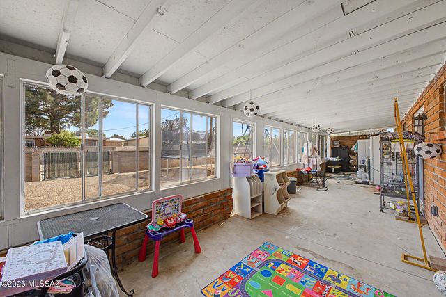 5936 E Hawthorne Street, Tucson, AZ 85711