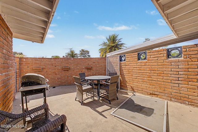 5936 E Hawthorne Street, Tucson, AZ 85711