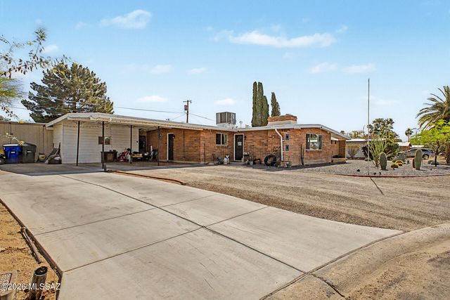 5936 E Hawthorne Street, Tucson, AZ 85711