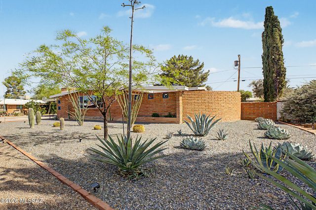 5936 E Hawthorne Street, Tucson, AZ 85711