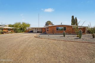 5936 E Hawthorne Street, Tucson, AZ 85711