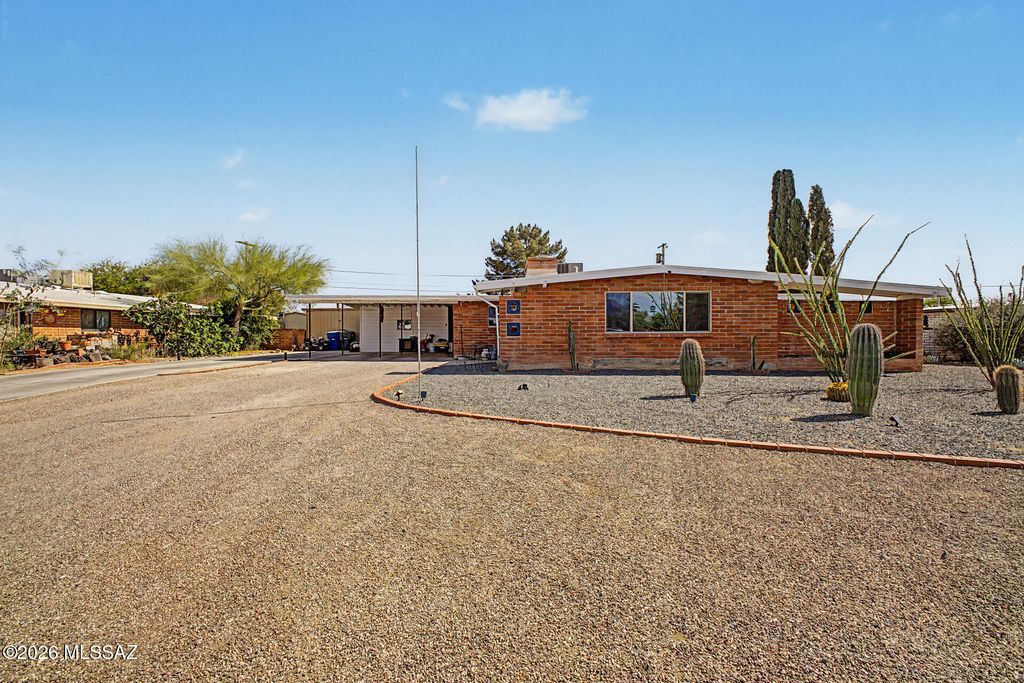 5936 E Hawthorne Street, Tucson, AZ 85711