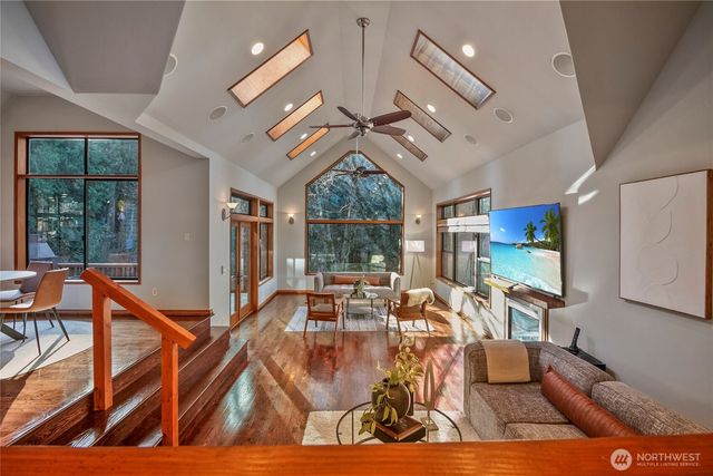 11011 NE 140th Street, Kirkland, WA 98034