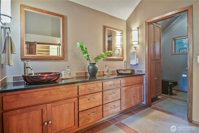 11011 NE 140th Street, Kirkland, WA 98034