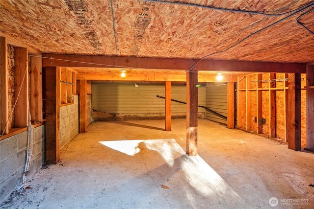 11011 NE 140th Street, Kirkland, WA 98034