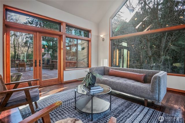 11011 NE 140th Street, Kirkland, WA 98034