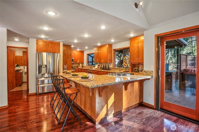 11011 NE 140th Street, Kirkland, WA 98034