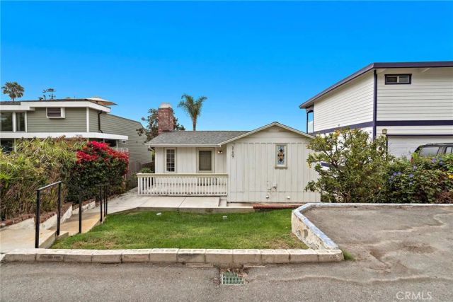 31907 Crestwood Place, Laguna Beach, CA 92651